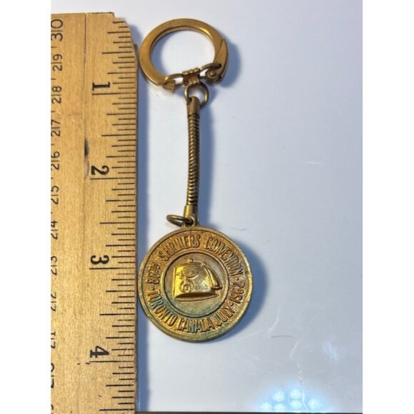 Vintage 88th Shriners Convention Toronto Canada 1962 Gold Tone Keychain Souvenir - Picture 5 of 6